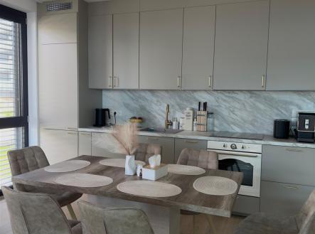 . | Prodej bytu, 3+kk, 72 m²