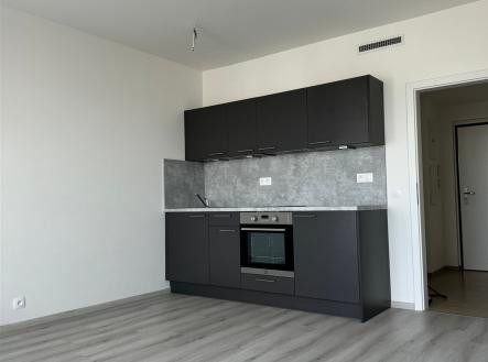 . | Pronájem bytu, 1+kk, 28 m²