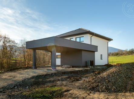 . | Prodej - dům/vila, 108 m²