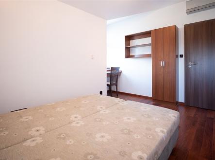 . | Prodej - dům/vila, 145 m²