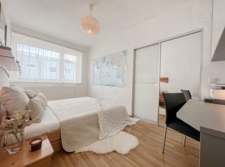 . | Pronájem bytu, 3+kk, 78 m²