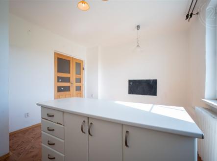 . | Prodej - dům/vila, 205 m²