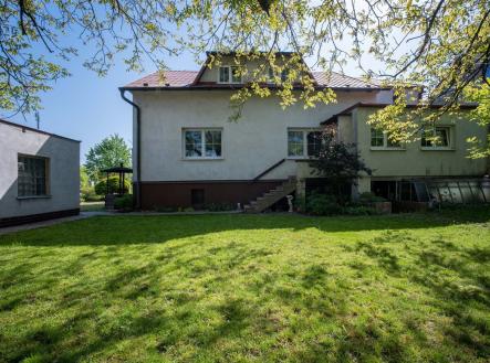. | Prodej - dům/vila, 205 m²