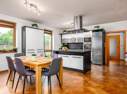 . | Prodej - dům/vila, 160 m²