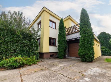 . | Prodej - dům/vila, 199 m²