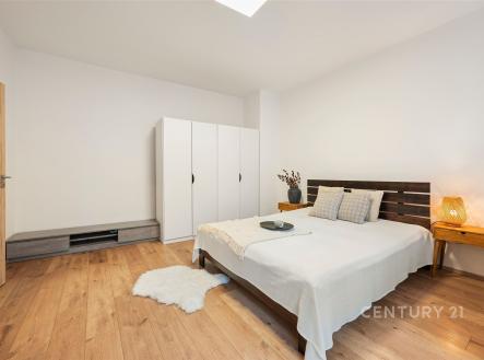 . | Prodej bytu, 3+kk, 69 m²