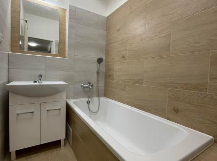 . | Pronájem bytu, 2+1, 60 m²