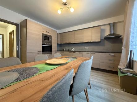 . | Pronájem - dům/vila, 138 m²