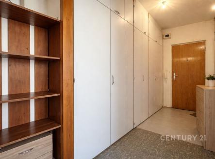 . | Prodej bytu, 2+1, 63 m²