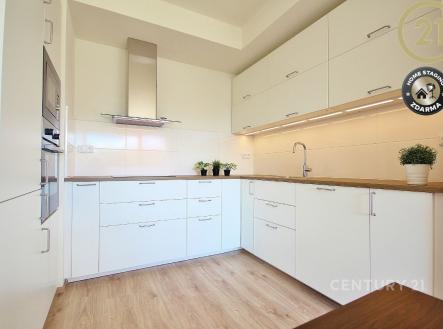 . | Pronájem bytu, 2+kk, 54 m²