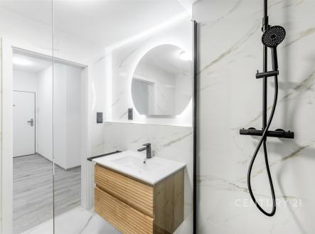 . | Prodej bytu, 3+kk, 80 m²