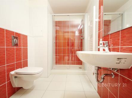 . | Pronájem bytu, 2+kk, 45 m²