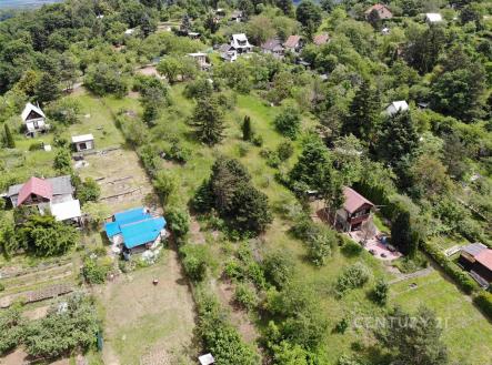 . | Prodej - pozemek, zahrada, 1 589 m²