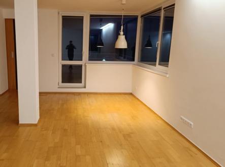 . | Pronájem bytu, 2+kk, 68 m²