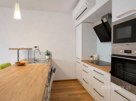 . | Pronájem bytu, 4+kk, 120 m²