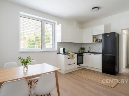 . | Pronájem bytu, 2+kk, 36 m²