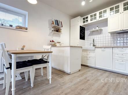 . | Prodej bytu, 3+kk, 66 m²