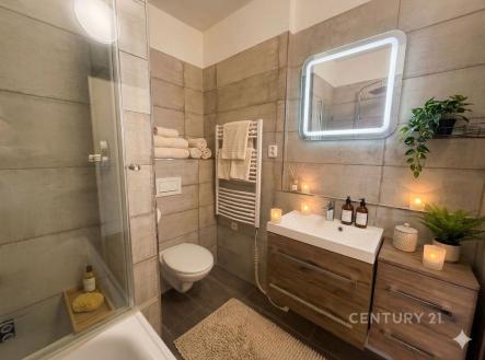 . | Pronájem bytu, 2+kk, 37 m²