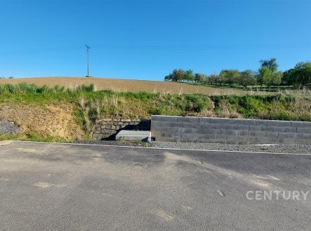 . | Prodej - pozemek pro bydlení, 647 m²