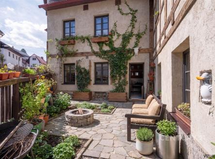 . | Prodej - dům/vila, 458 m²