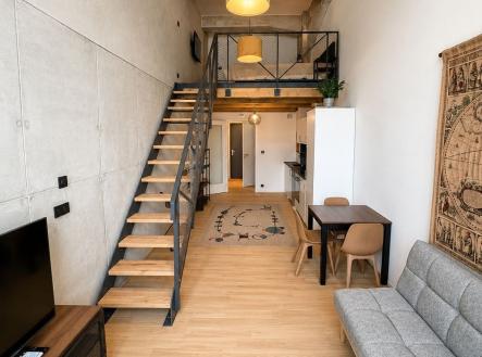 . | Pronájem bytu, 2+kk, 68 m²