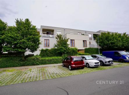 . | Pronájem bytu, 3+kk, 78 m²