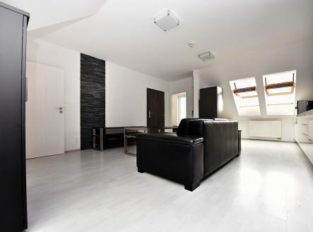 . | Pronájem bytu, 2+kk, 62 m²