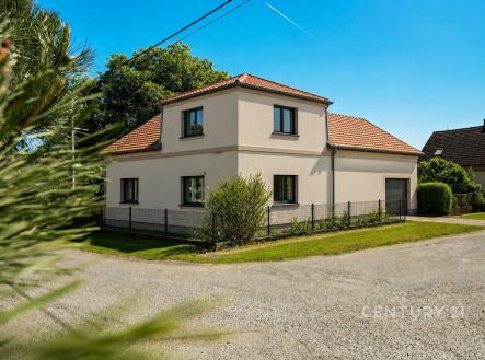 . | Prodej - dům/vila, 155 m²