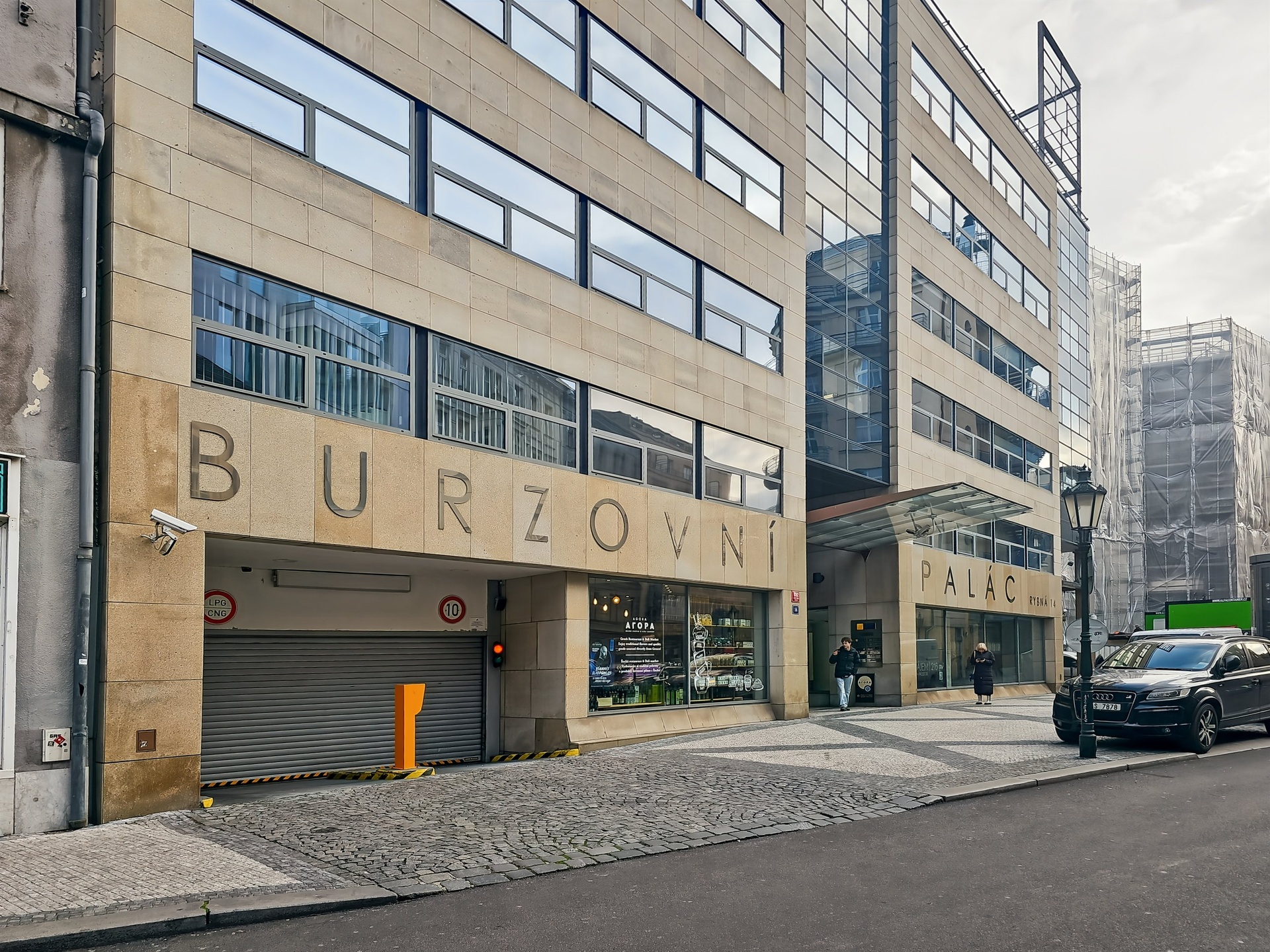 Regus_PRAGUE Stock Exchange_Czech Republic_Centre 747_Building Exterior 1
