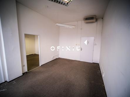 DSCF8159 | Pronájem - kanceláře, 40 m²