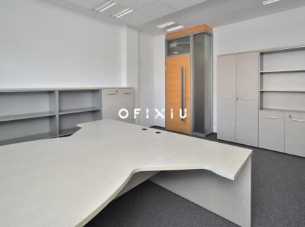 Pronájem - kanceláře, 1 460 m²