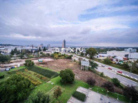 pronajem-kancelari-na-londynskem-namesti-o-plose-268-m2-dscf1441-6085fe | Pronájem - kanceláře, 742 m²