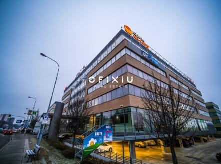 DSCF7947-2 | Pronájem - obchodní prostor, 576 m²