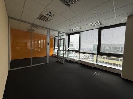 2025-02-27 11.52.08 | Pronájem - obchodní prostor, 576 m²