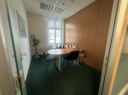 153 | Pronájem - kanceláře, 227 m²