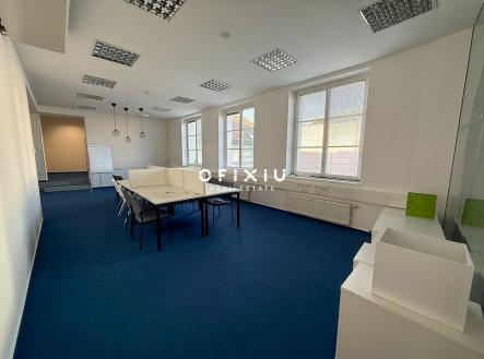 Pronájem - kanceláře, 149 m²