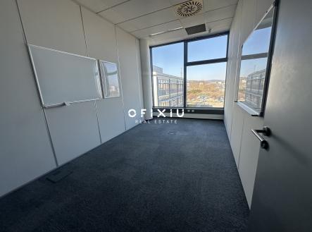 IMG_0185 | Pronájem - kanceláře, 500 m²