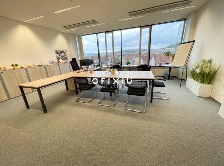 4 | Pronájem - kanceláře, 290 m²