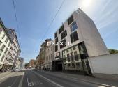 Pronájem - obchodní prostor, 183 m²