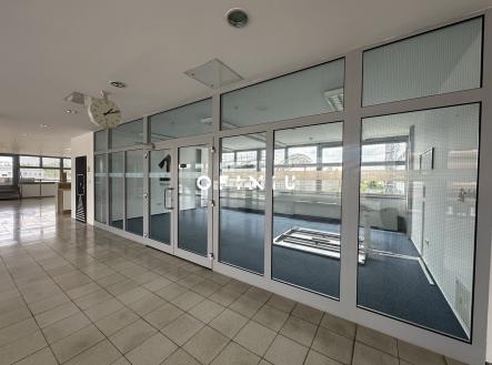 IMG_1071 2 | Pronájem - kanceláře, 456 m²