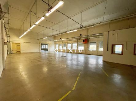 IMG_2219 | Pronájem - komerční objekt, sklad, 351 m²