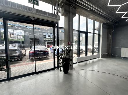 IMG_1244 | Pronájem - obchodní prostor, 496 m²