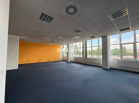 IMG_84256EB34AC6-12 | Pronájem - kanceláře, 500 m²