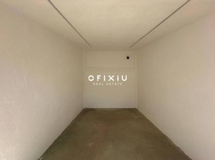 photo_2025-08-24_19-00-28 | Prodej - malý objekt/garáž