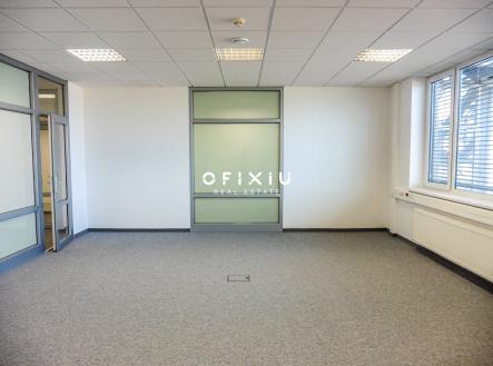 P1010583 | Pronájem - kanceláře, 36 m²