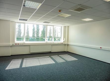pronajem-kancelari-o-plose-73-m2-v-arealu-slatina-p1010372-d1c219 | Pronájem - kanceláře, 73 m²
