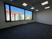 Pronájem - kanceláře, 90 m²