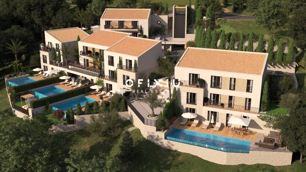 pine-village-exkluzivni-vila-v-uzavrenem-resortu-nad-budvou-pine-village-exterior-0009-0288d1