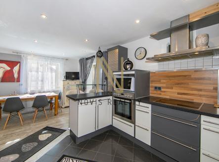 25.jpg | Prodej - dům/vila, 213 m²