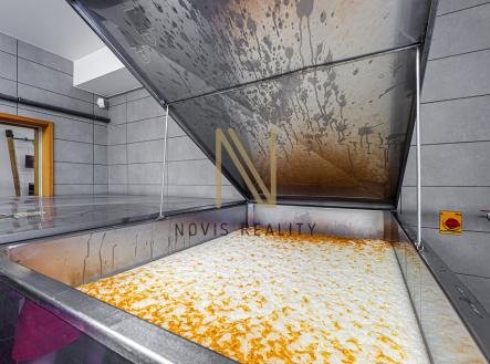 11.jpg | Pronájem - restaurace, 646 m²